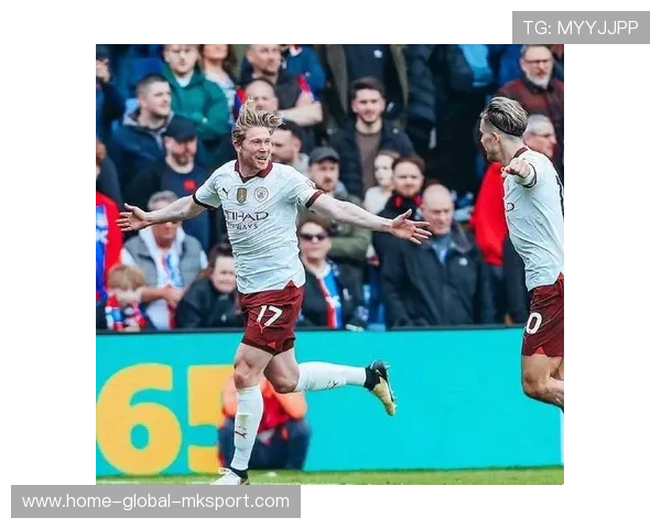 曼城德布劳内直塞助攻哈兰德破门：那一瞬间，足球成为诗