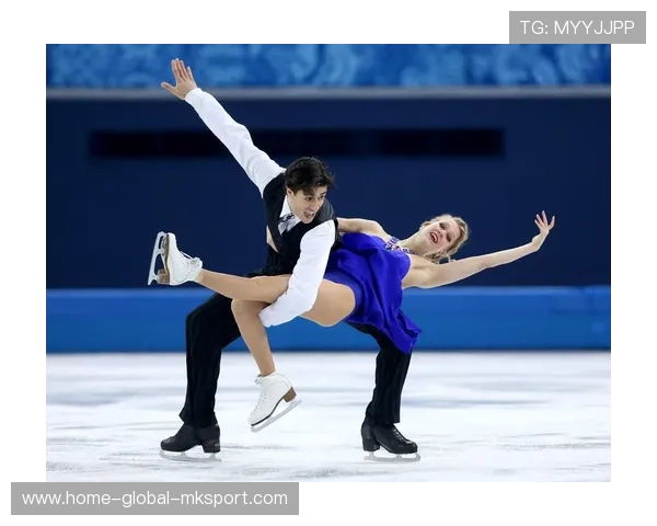 花样滑冰旋转落位完美:展现优雅与技巧的巅峰之作 花样滑冰旋转落位完美:展现优雅与技巧的巅峰之作